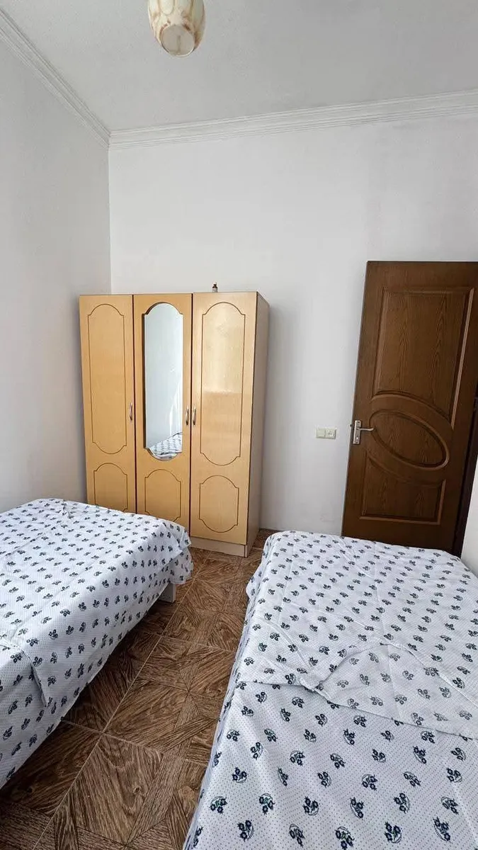 House, 3-room, 100 m²
