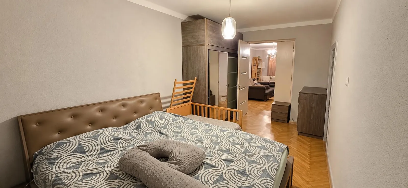 Квартира, 3-комн., 92 м²