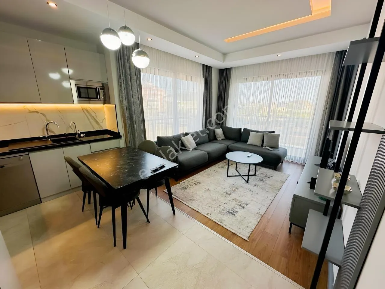 Apartment, 2-room, 60 m²