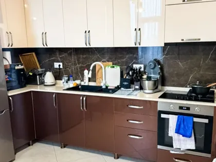 Квартира, 3-комн., 152 м²