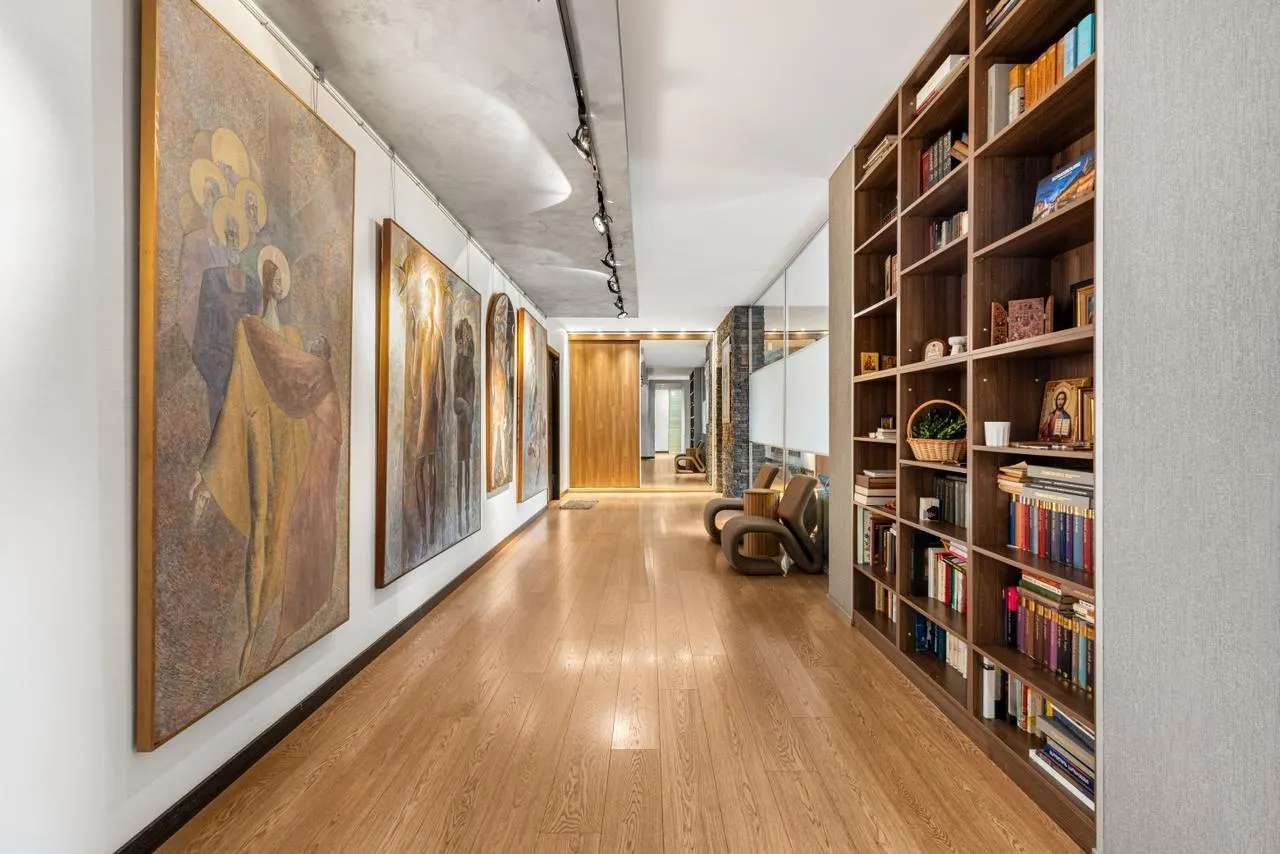 Квартира, 5-комн., 246 м²