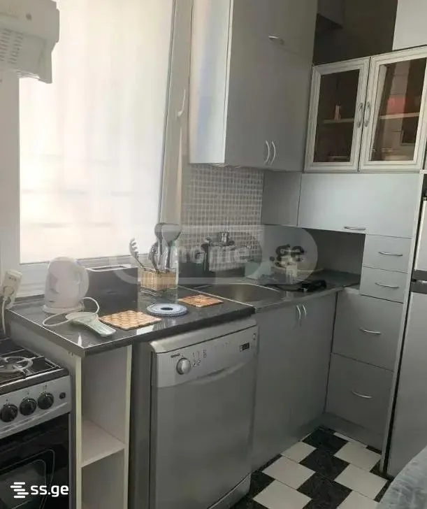 Apartment, 4-room, 100 m²