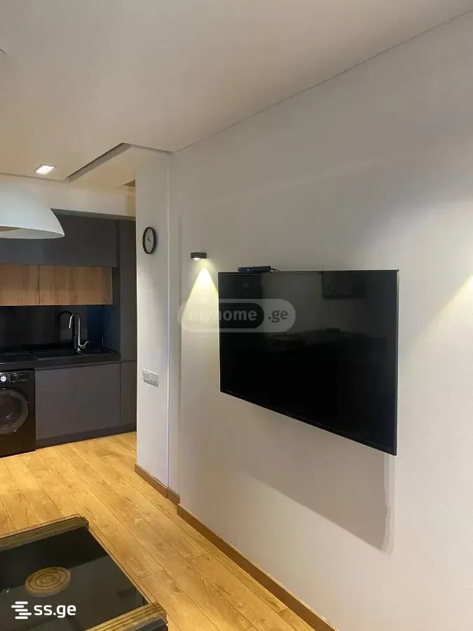 Apartment, 2-room, 60 m²