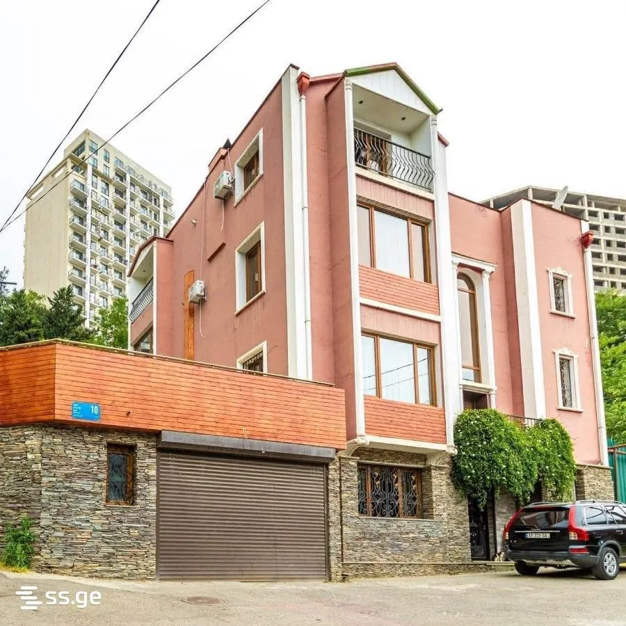 Дом, 5-комн., 430 м²