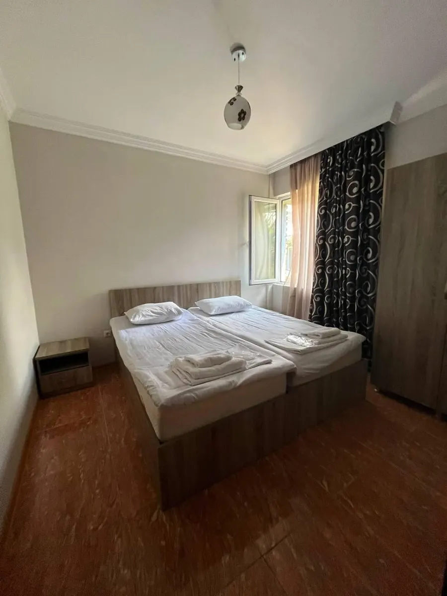 House, 4-room, 200 m²