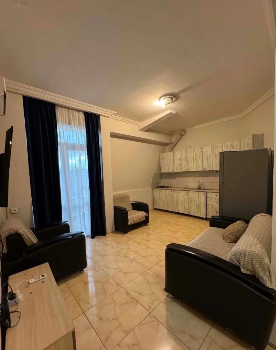 Квартира, 3-комн., 77 м²