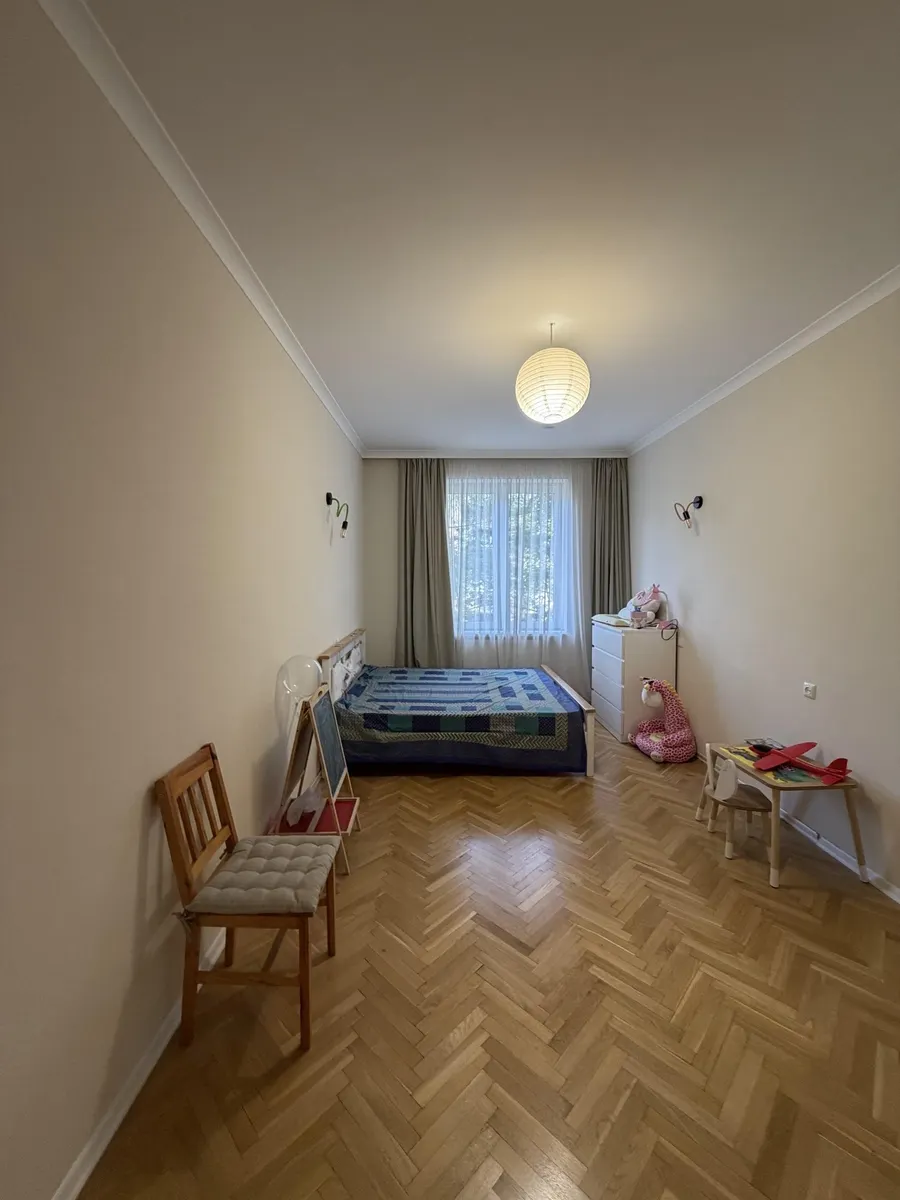Квартира, 3-комн., 120 м²