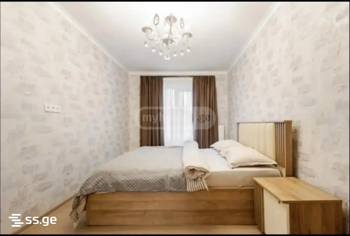 Квартира, 2-комн., 80 м²
