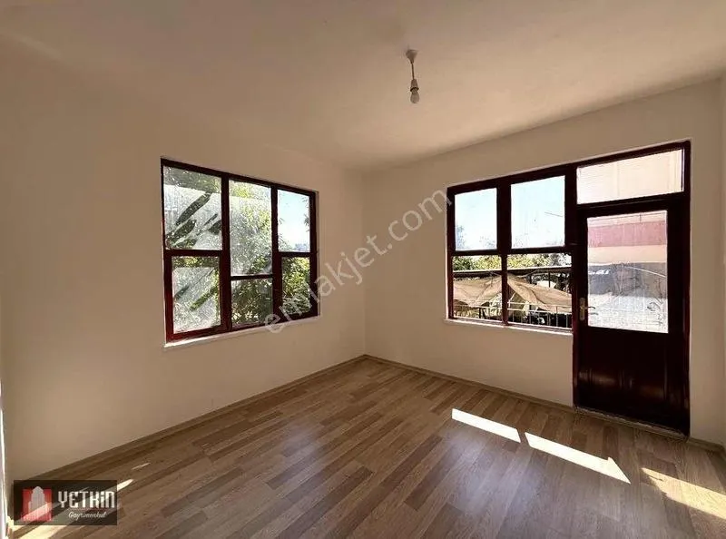 Квартира, 3-комн., 120 м²