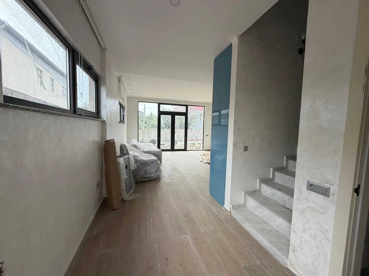 House, 5-room, 225 m²