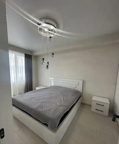 Квартира, 3-комн., 96 м²