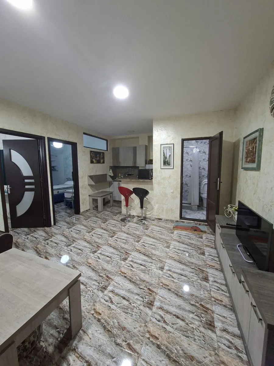Квартира, 3-комн., 56 м²