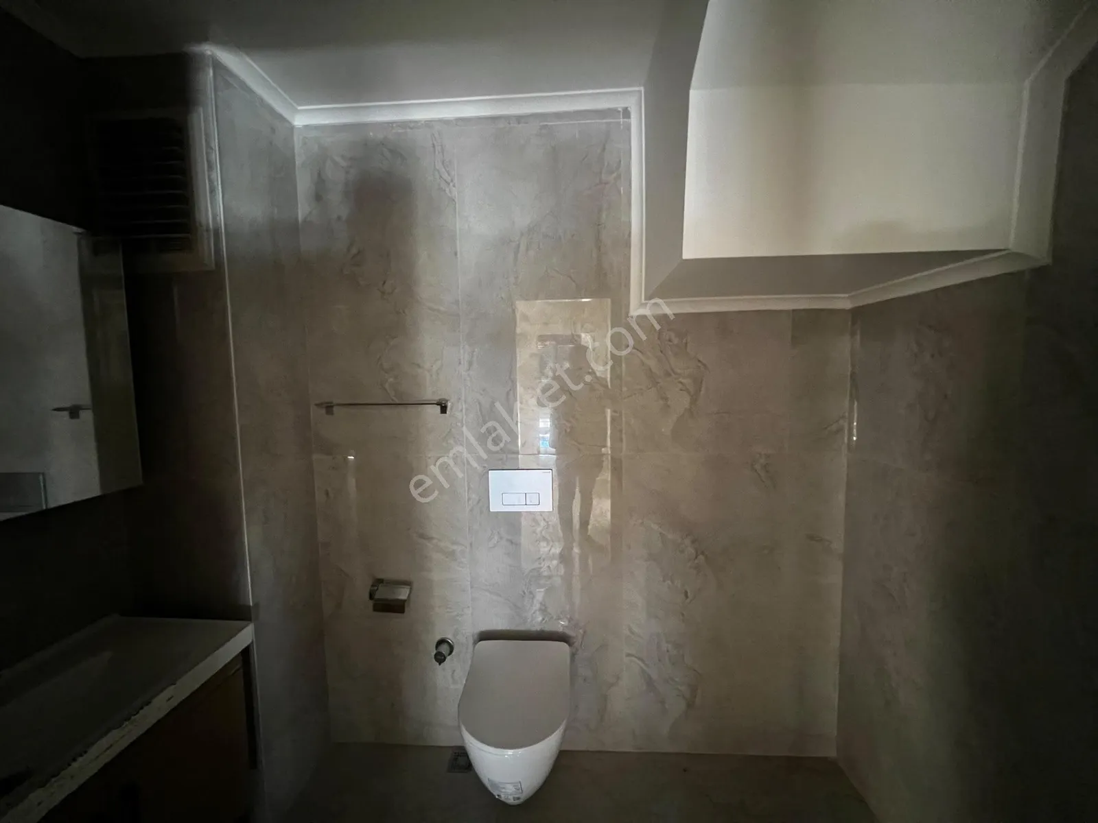 Apartment, 4-room, 140 m²