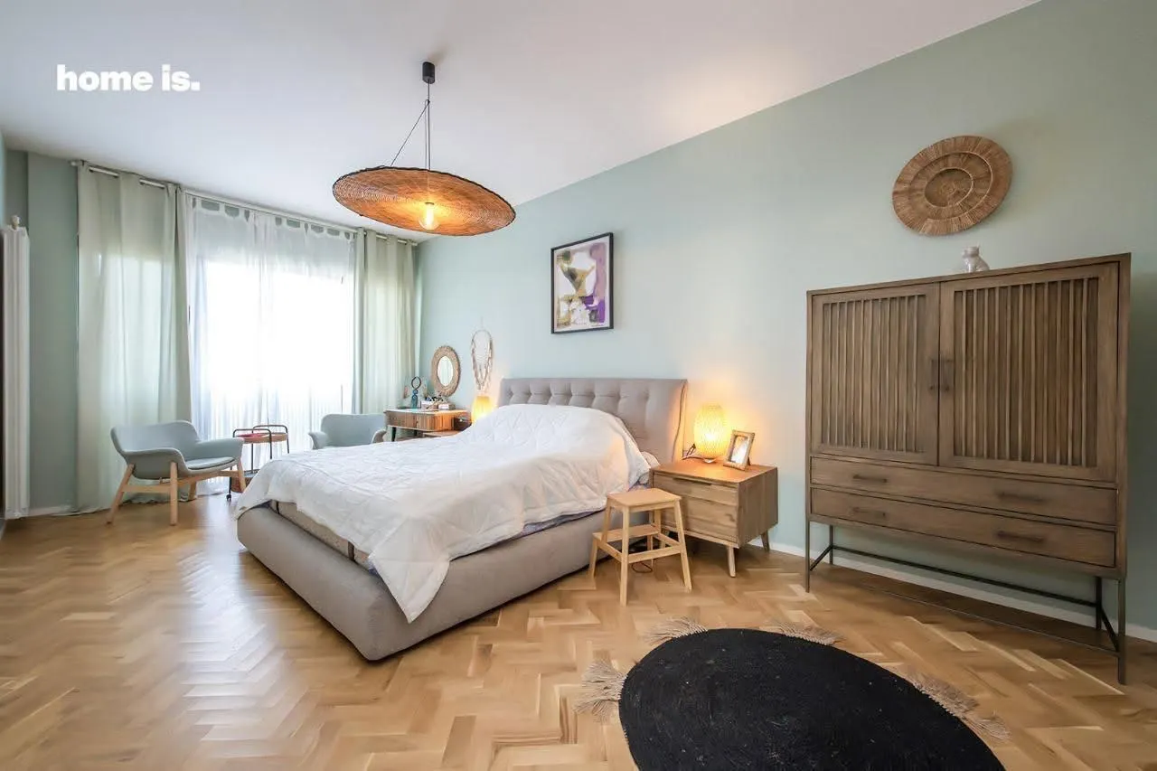 House, 10-room, 600 m²