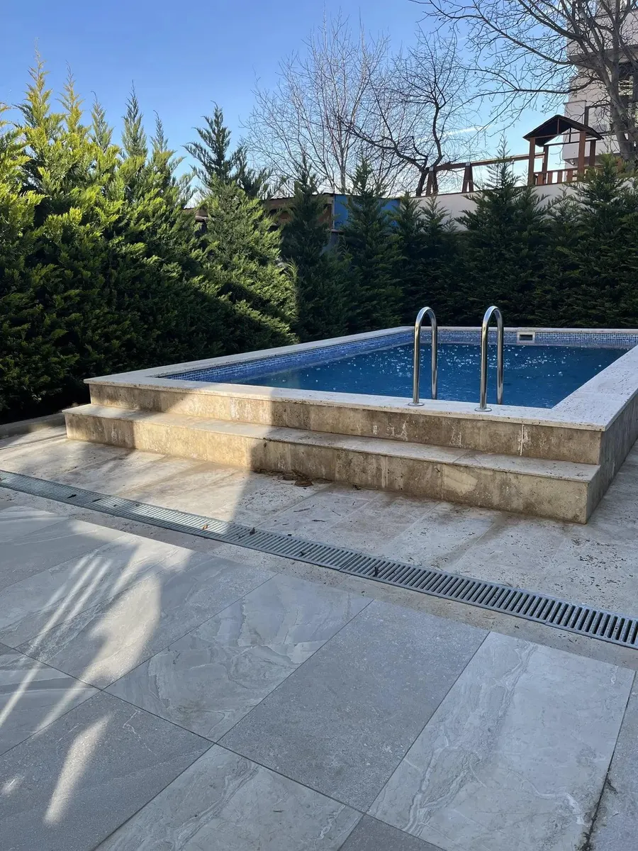 House, 5-room, 223 m²