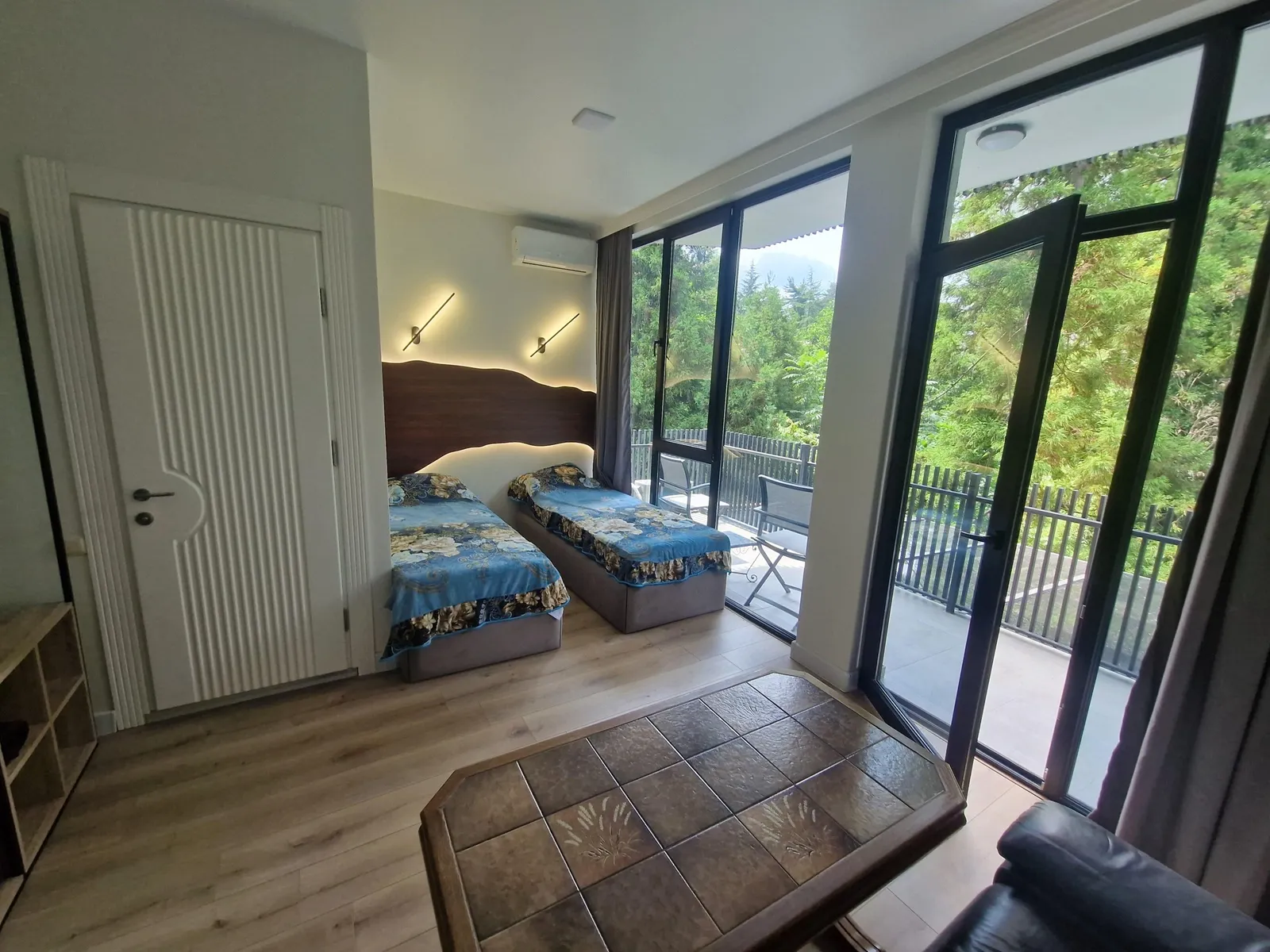 Дом, 5-комн., 500 м²