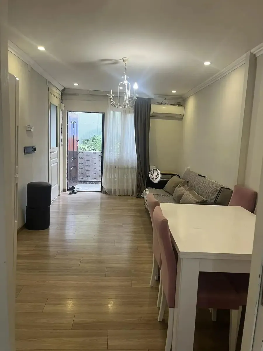 House, 4-room, 80 m²