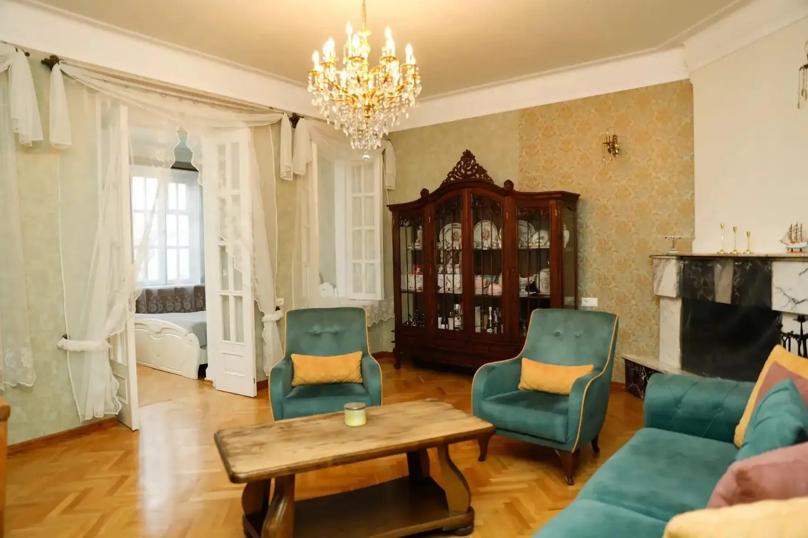 Дом, 5-комн., 257 м²