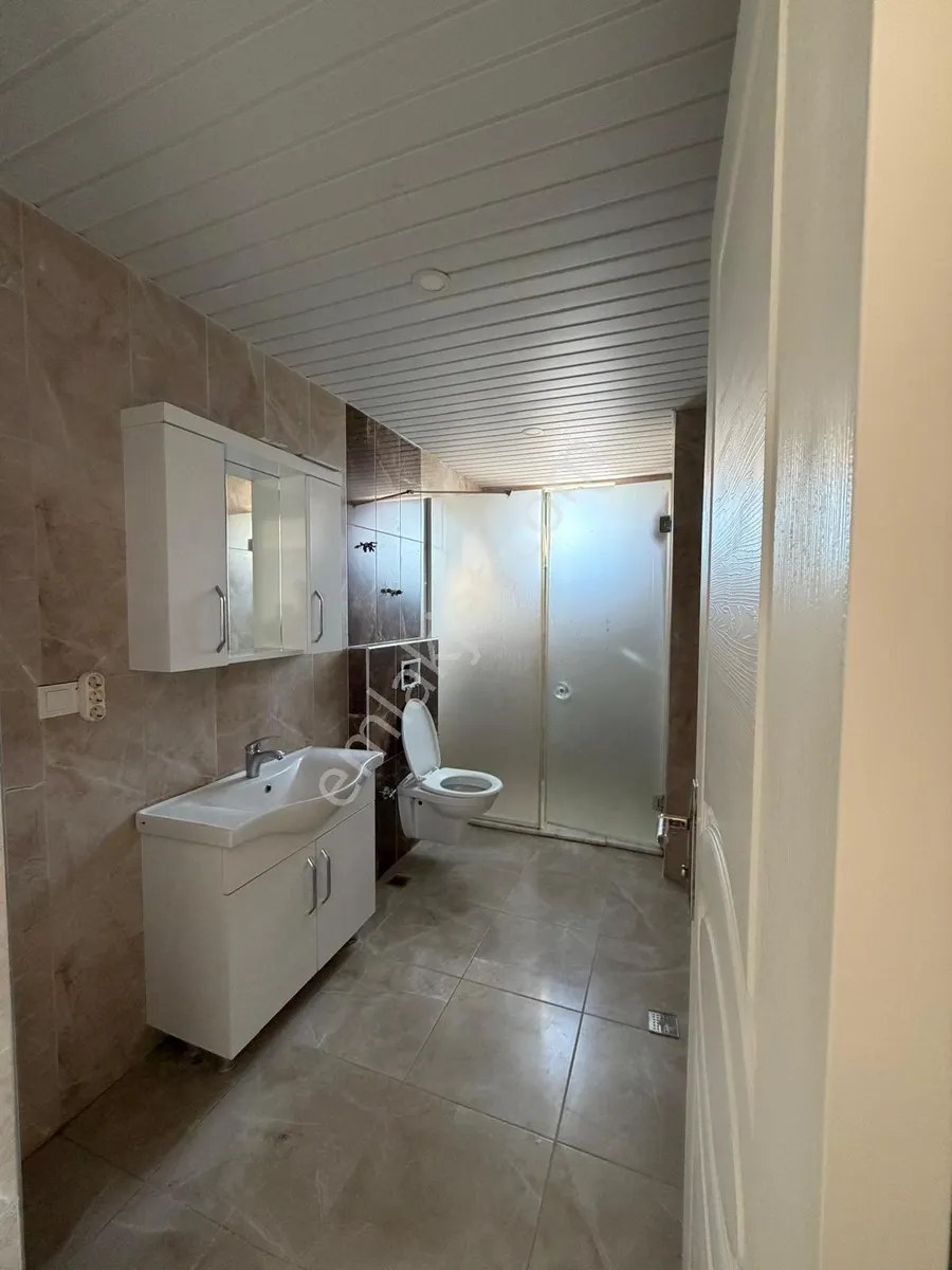 Apartment, 3-room, 130 m²
