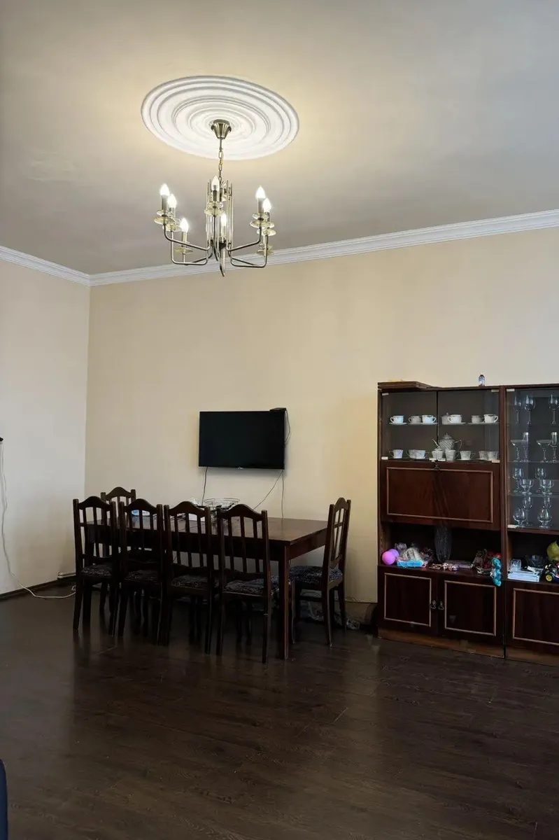 House, 3-room, 125 m²