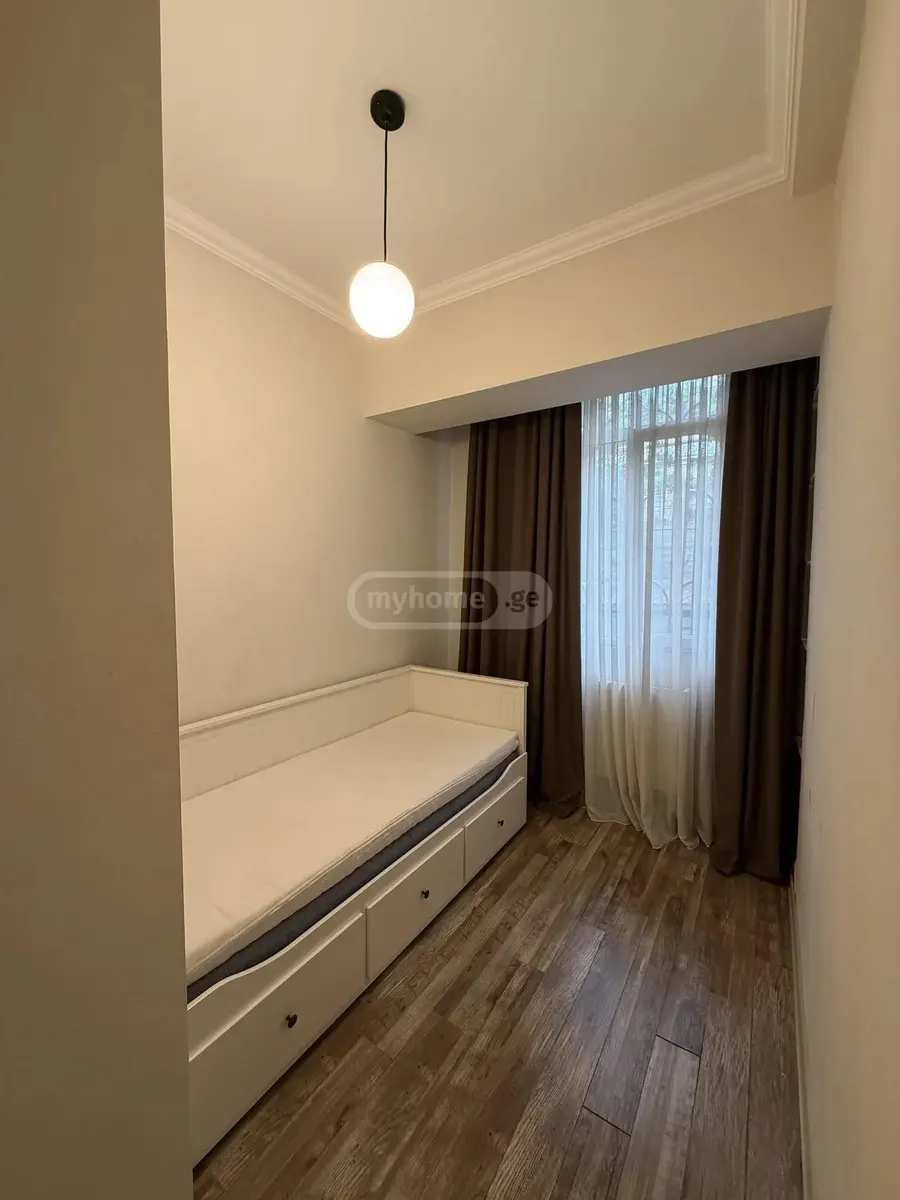 Квартира, 3-комн., 63 м²