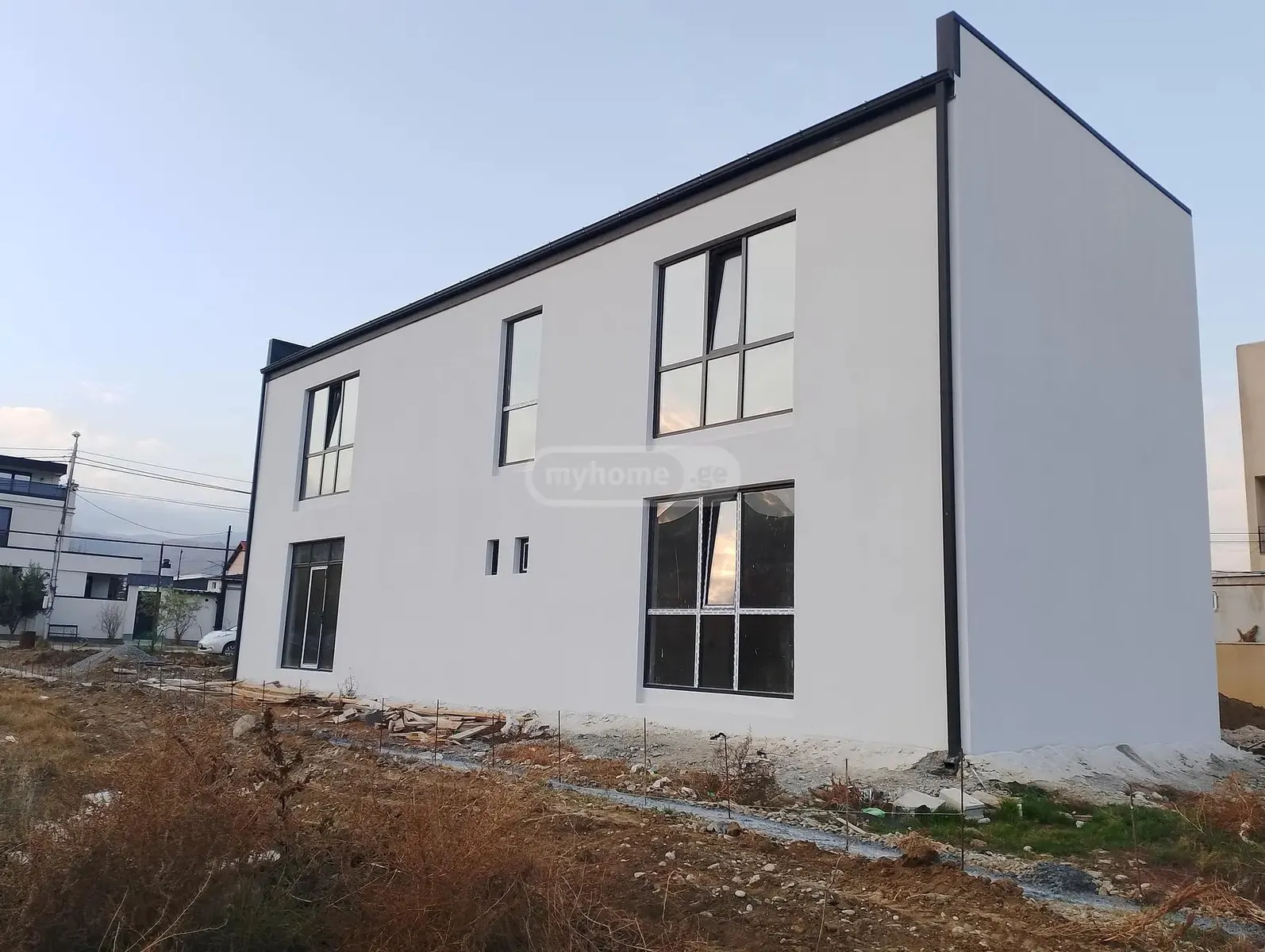Дом, 5-комн., 245 м²