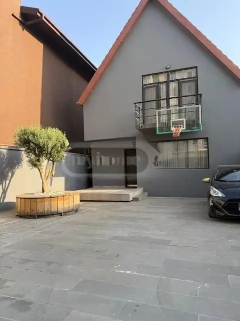 House, 5-room, 223 m²