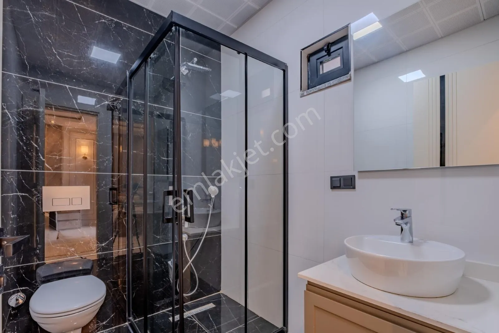 Apartment, 3-room, 125 m²