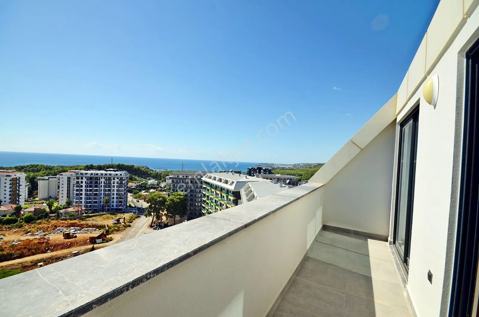 Apartment, 3-room, 110 m²