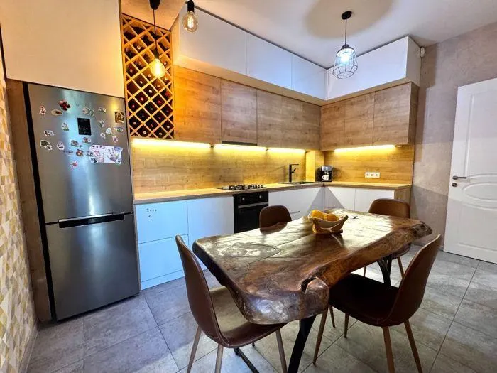 Квартира, 3-комн., 89 м²