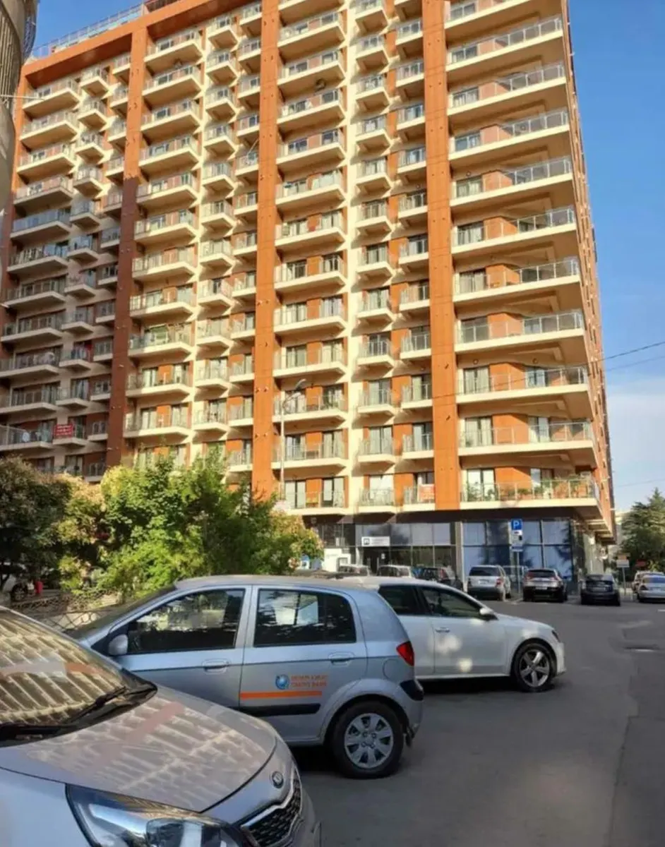Квартира, 3-комн., 80 м²
