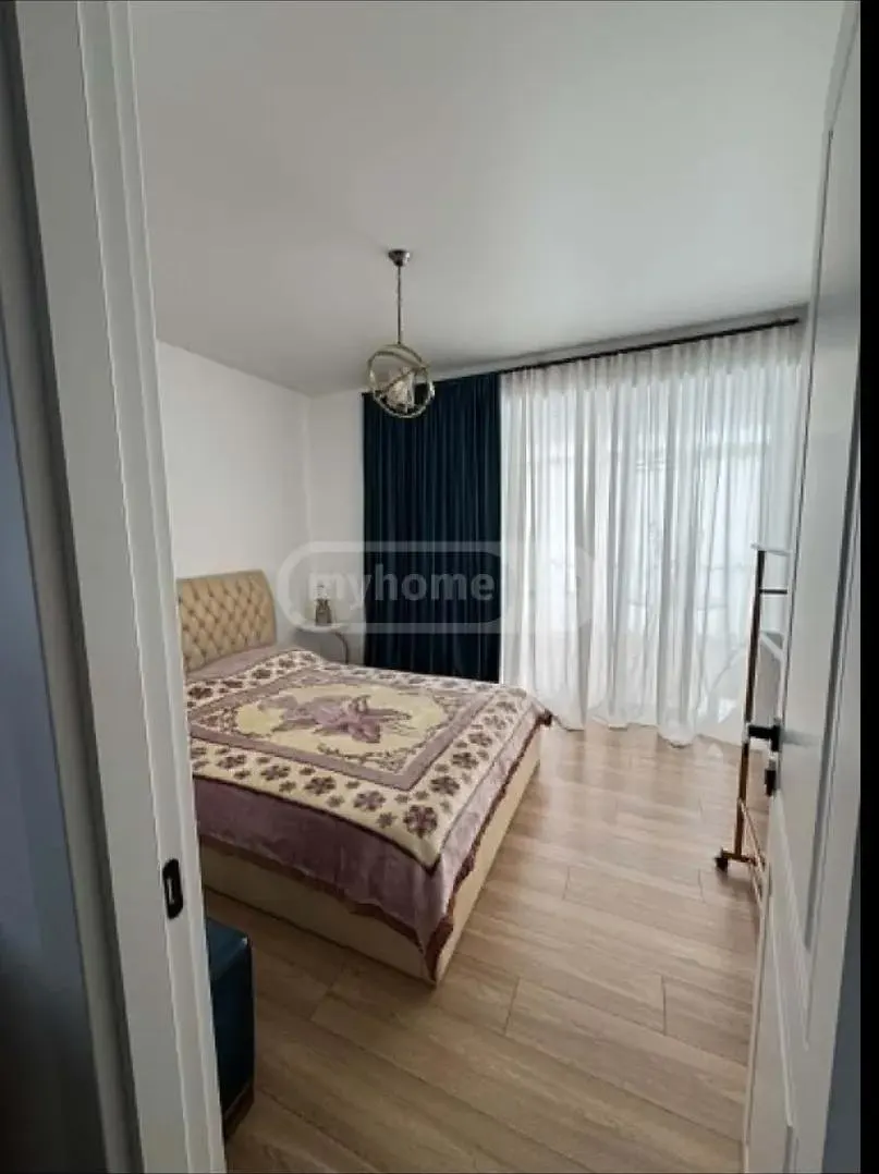 Apartment, 4-room, 80 m²