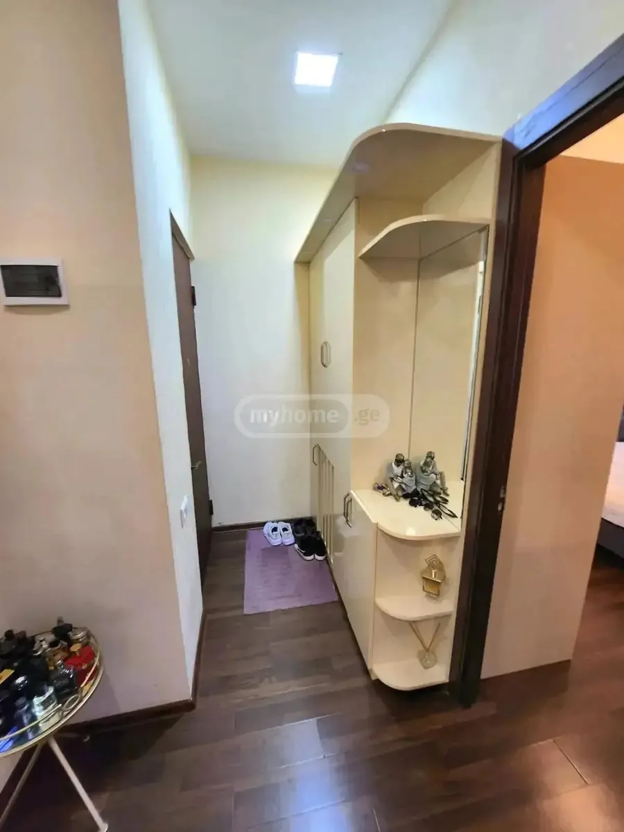 Квартира, 3-комн., 74 м²