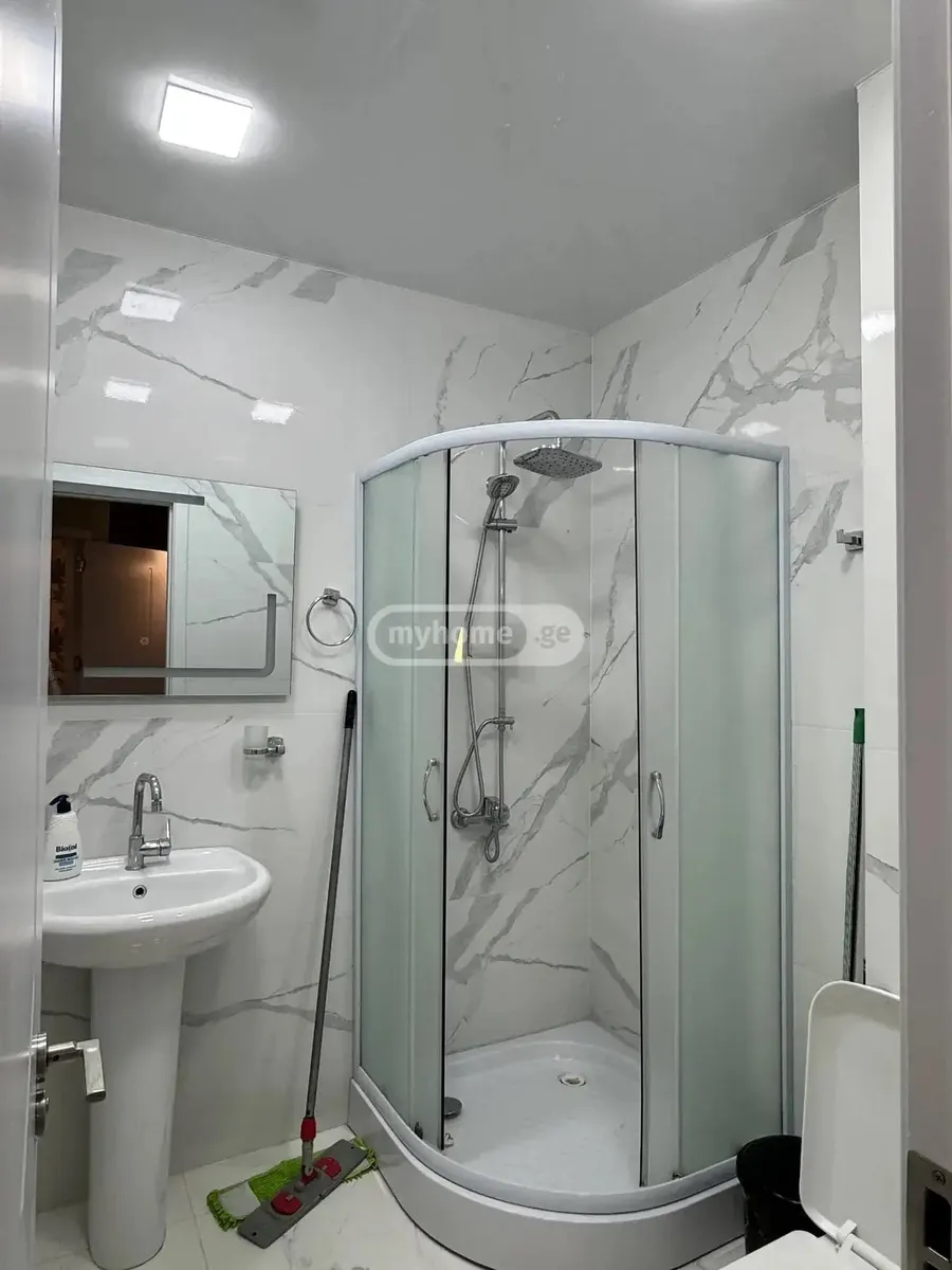 Apartment, 3-room, 60 m², Bat Towers