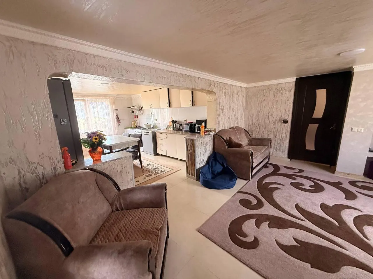 House, 5-room, 160 m²