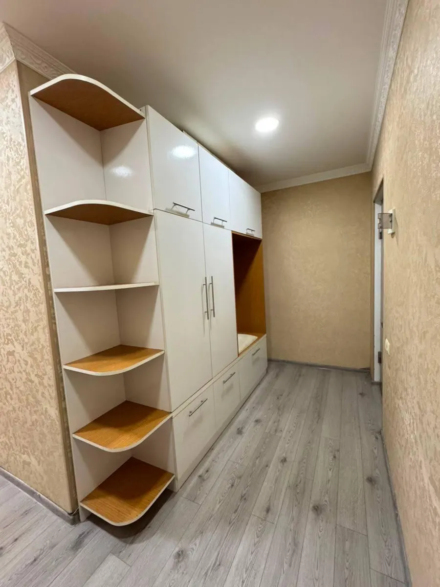 Квартира, 3-комн., 75 м²