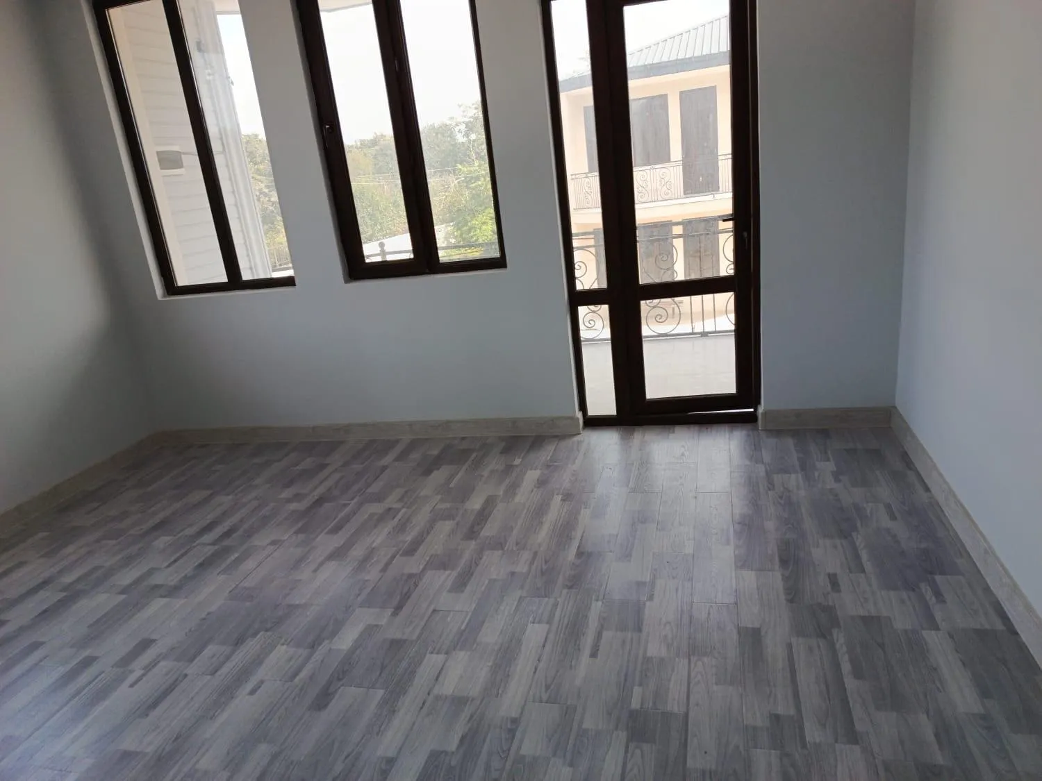 House, 5-room, 194.08 m²