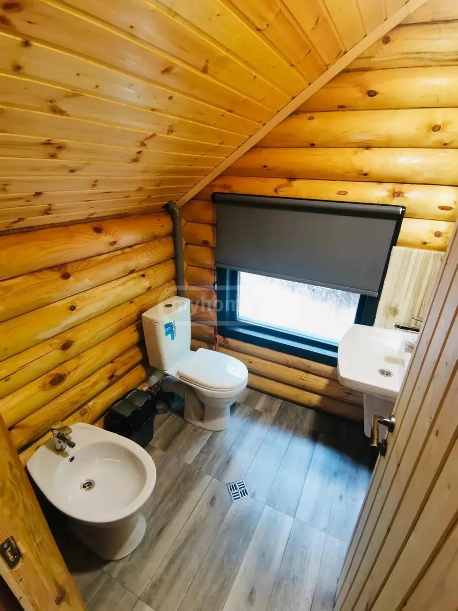 House, 5-room, 450 m²