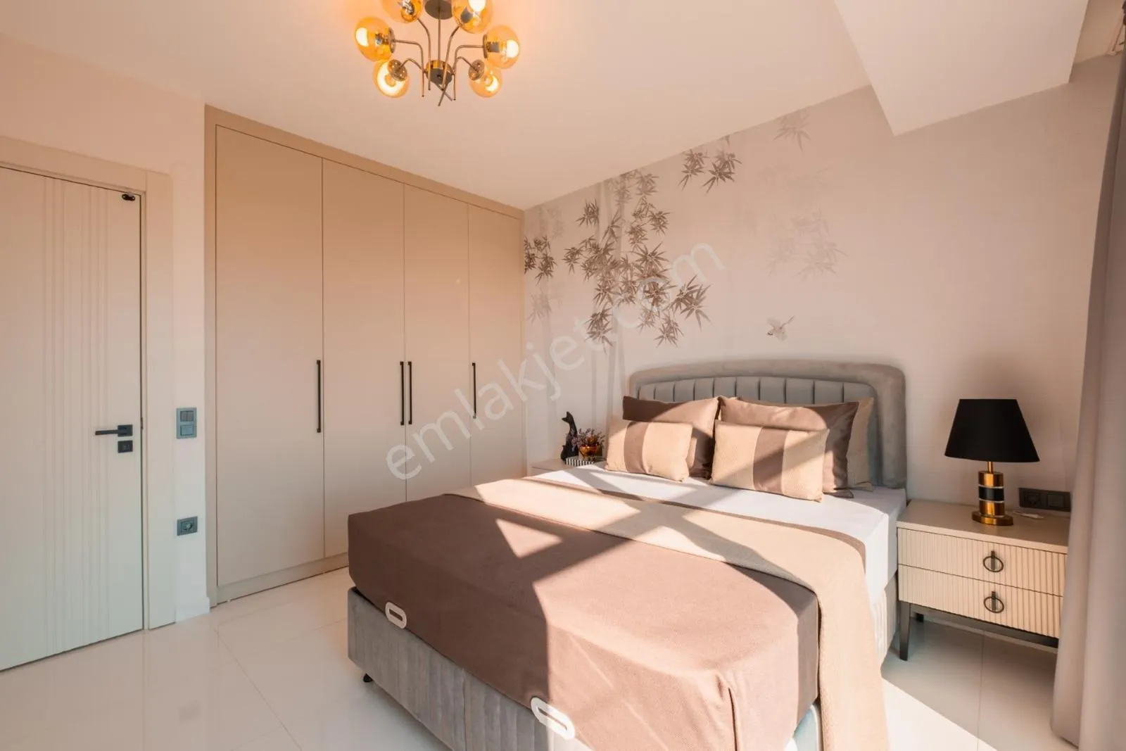 Apartment, 3-room, 110 m²