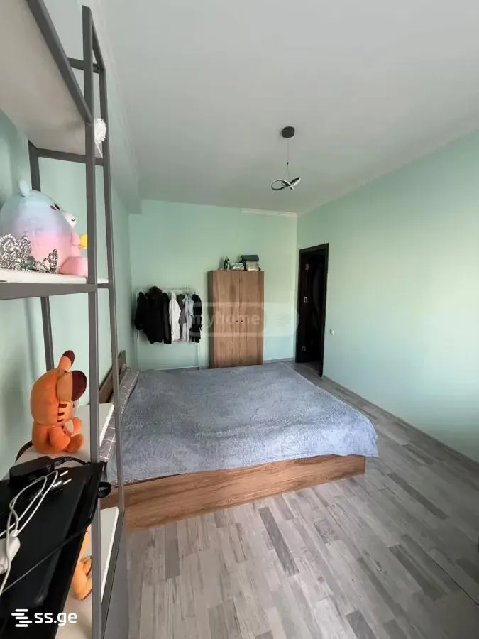 Квартира, 3-комн., 84 м²