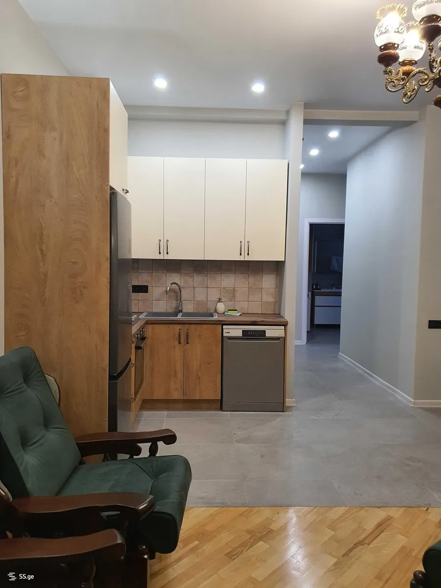 Квартира, 3-комн., 70 м²