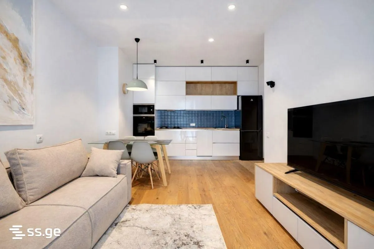 Apartment, 3-room, 60 m², Jikia House
