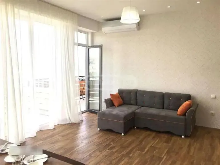 Квартира, 3-комн., 79 м²