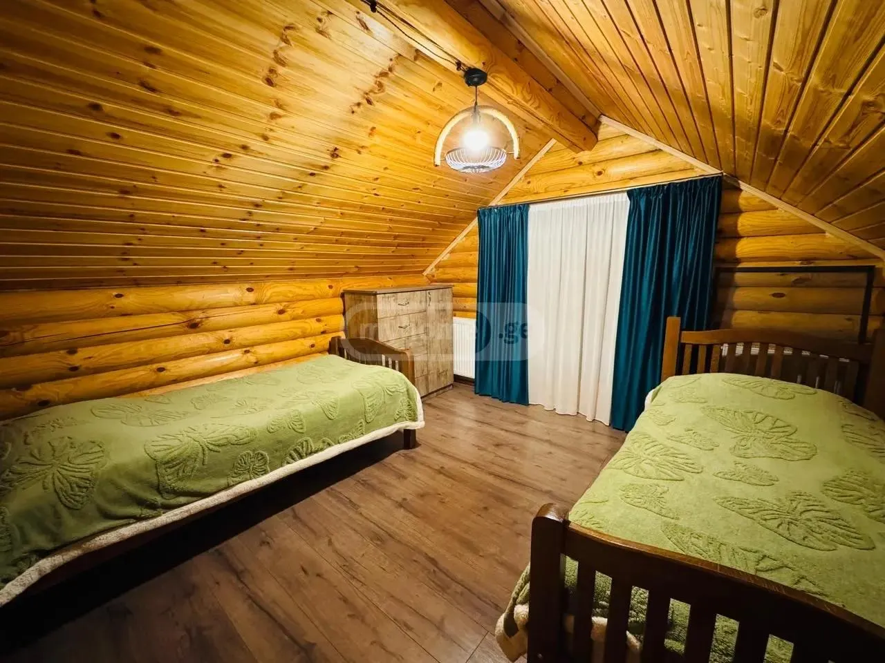 House, 5-room, 450 m²