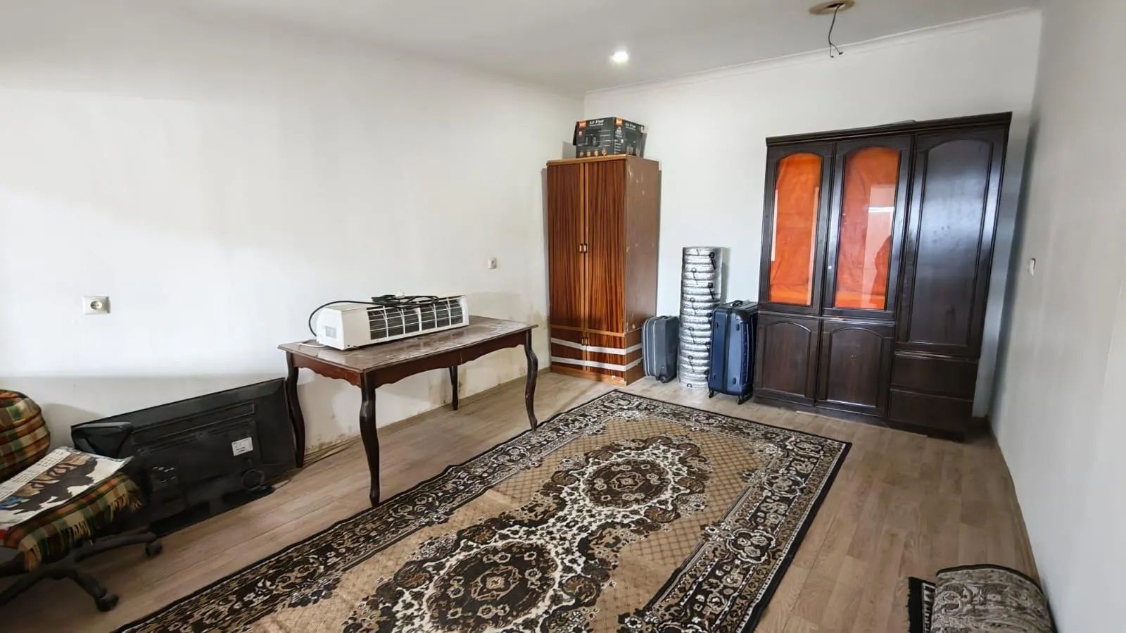 House, 5-room, 231 m²