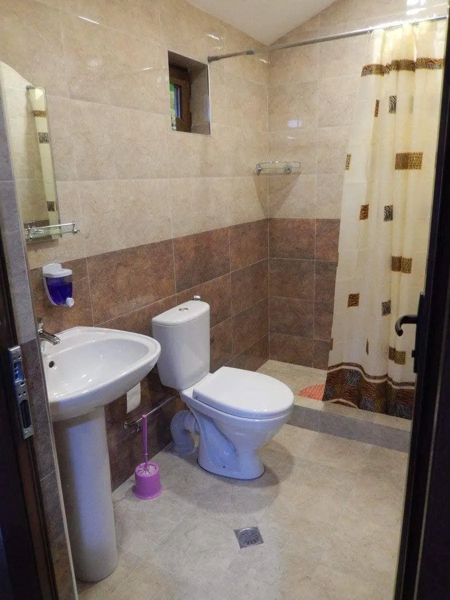 House, 3-room, 97.6 m²