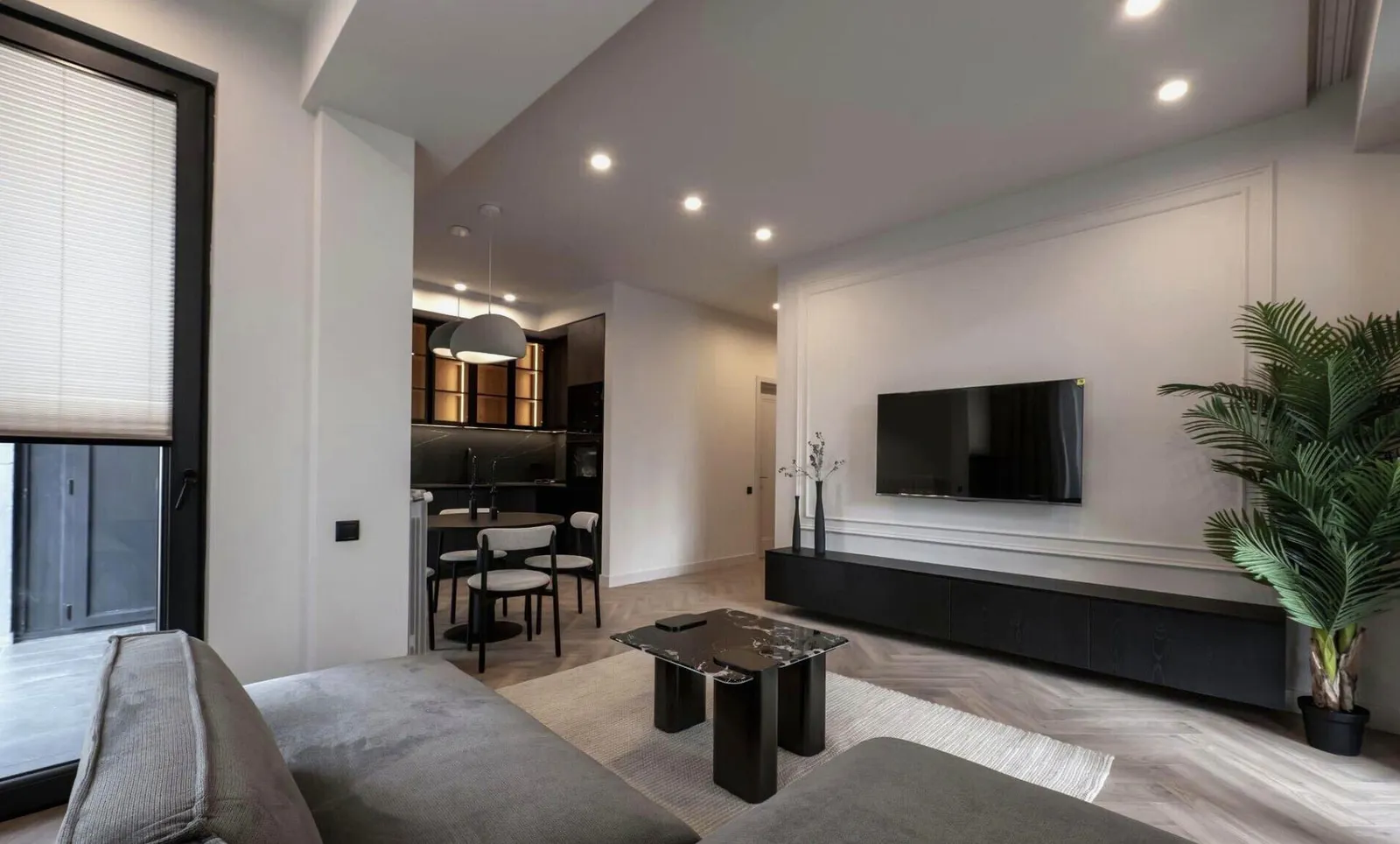 Квартира, 3-комн., 93 м²