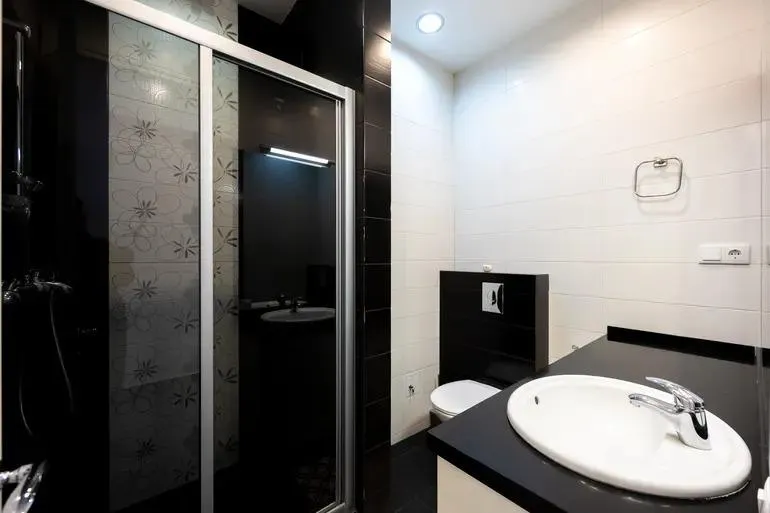 Квартира, 4-комн., 170 м²