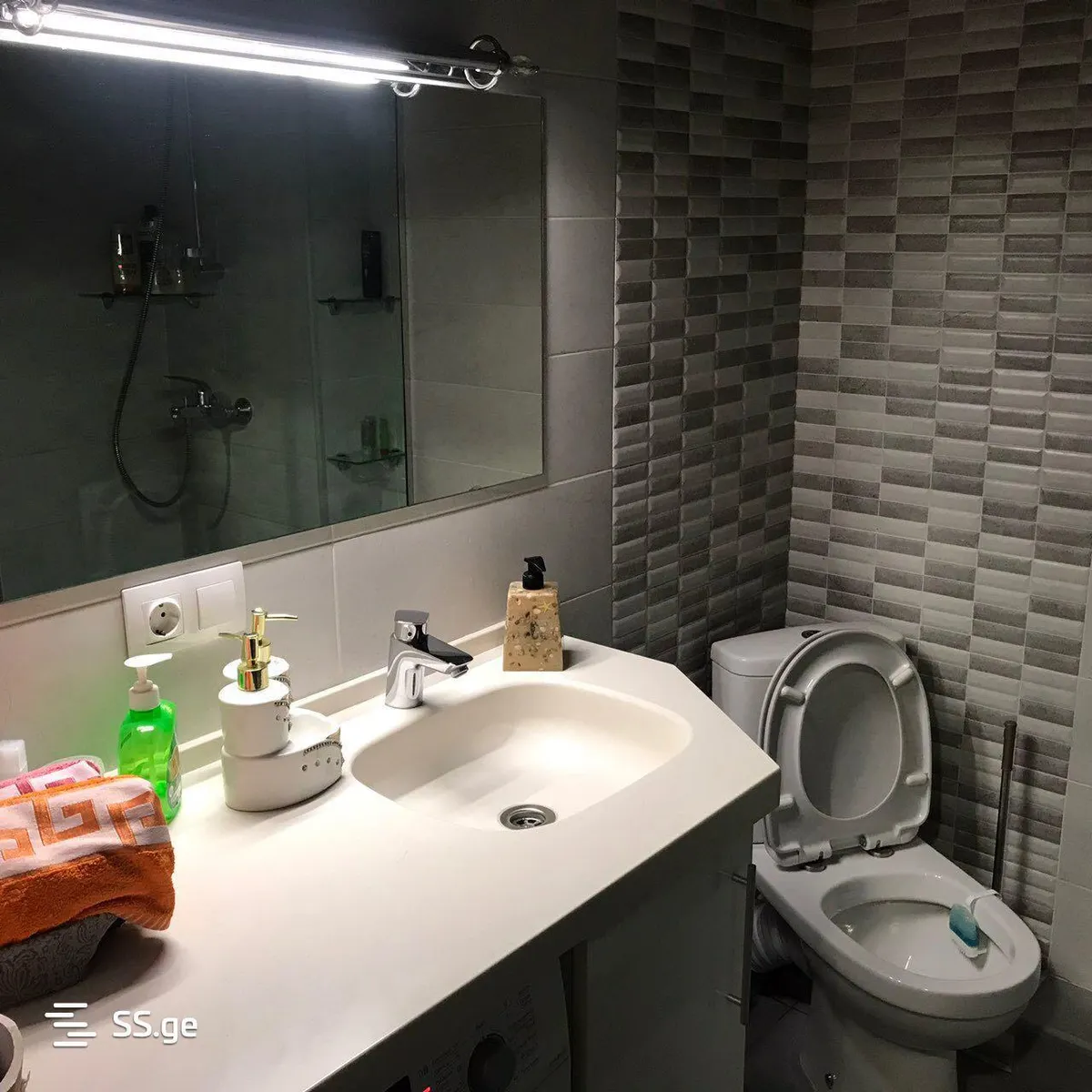Квартира, 2-комн., 70 м²