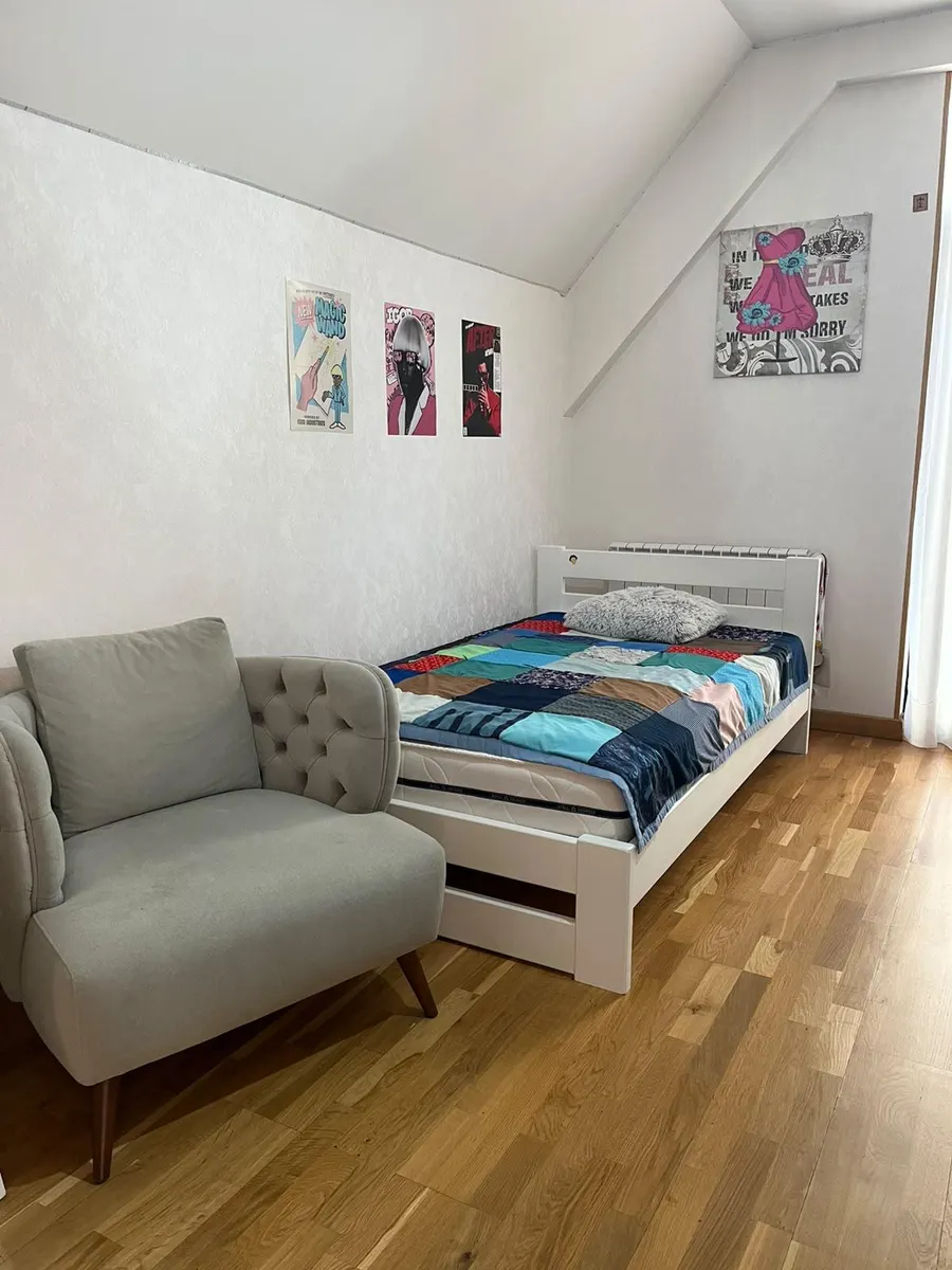 Дом, 5-комн., 223 м²